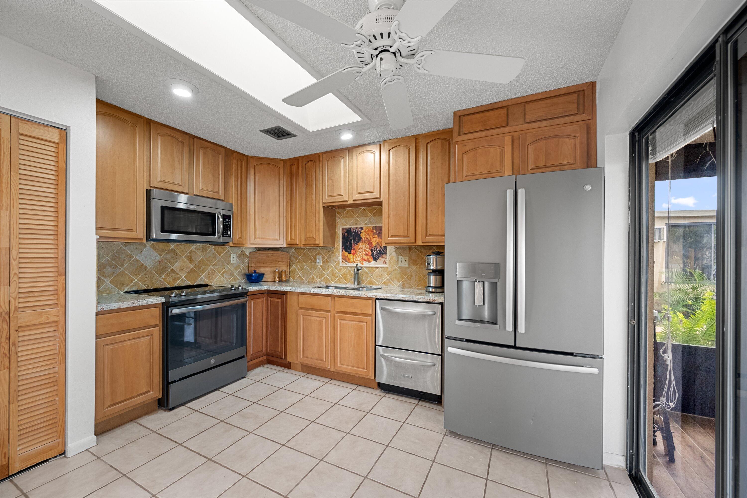 MIRROR LAKES PL 2 - Residential