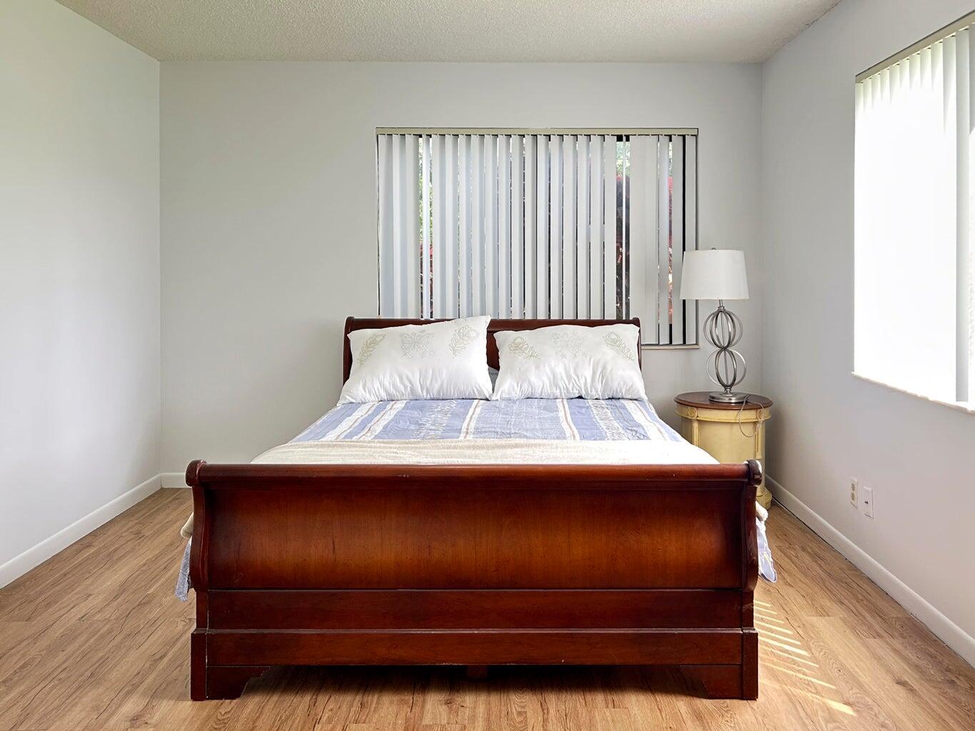 ISLE OF SANDALFOOT CONDO - Residential
