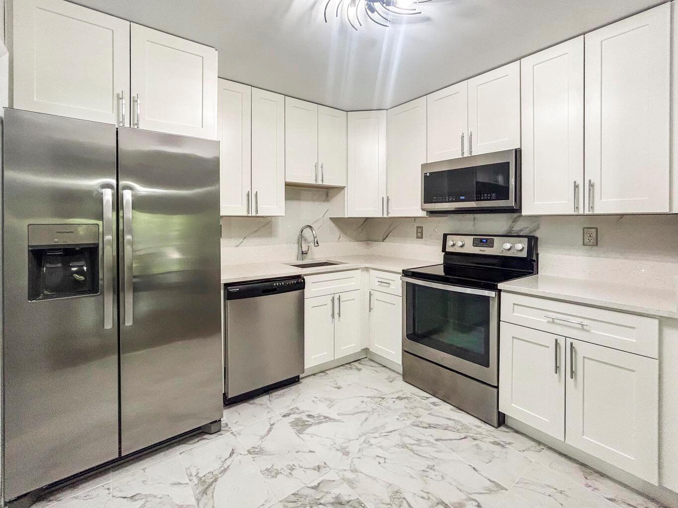 ISLE OF SANDALFOOT CONDO - Residential