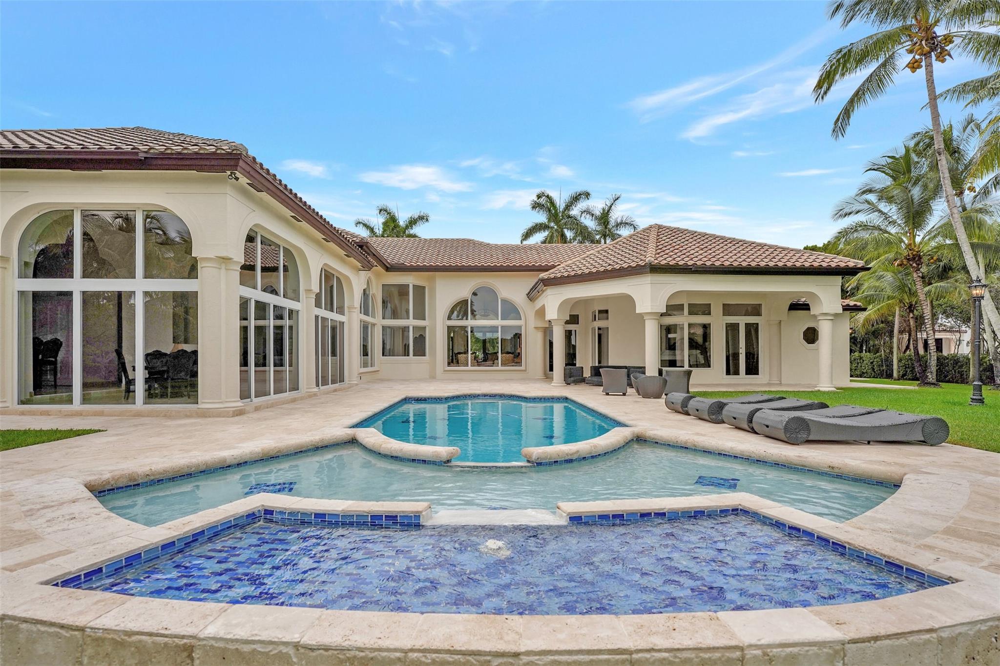 3440 Stallion Ln