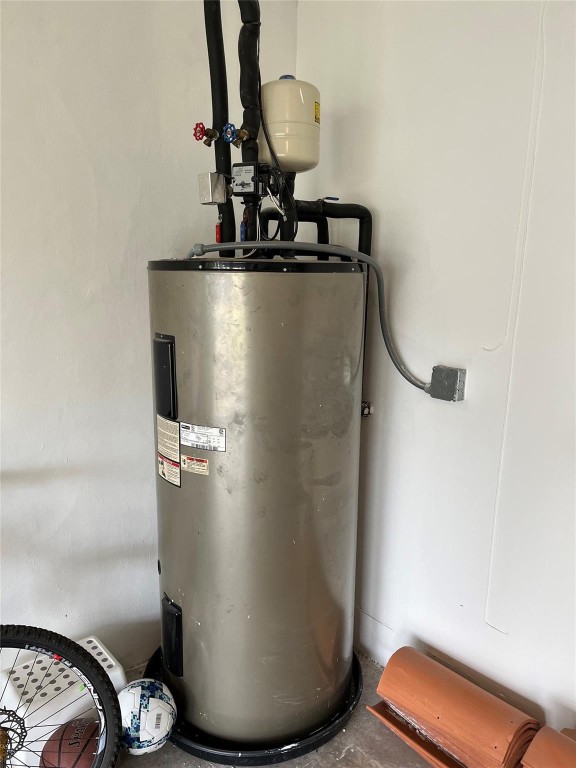 Forest Hills West 74-38 B - Residential