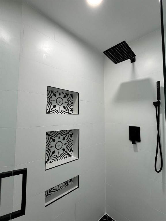 Forest Hills West 74-38 B - Residential