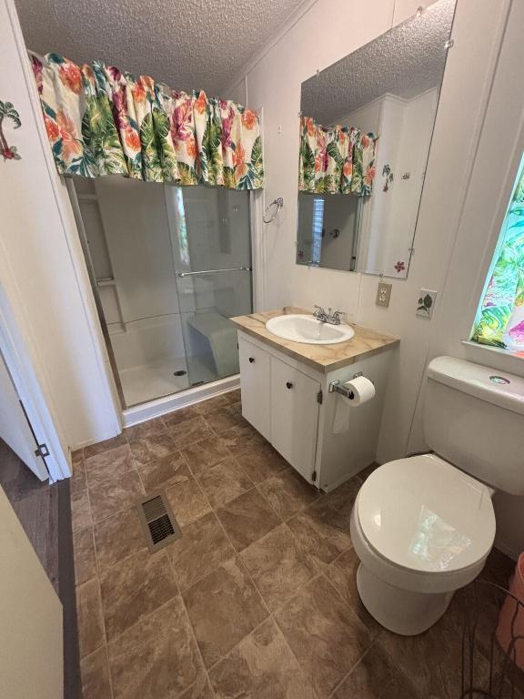 Spanish Lakes - Residential