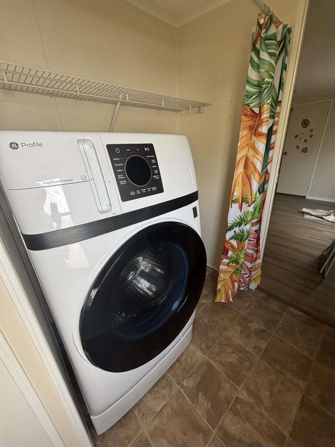 Spanish Lakes - Residential