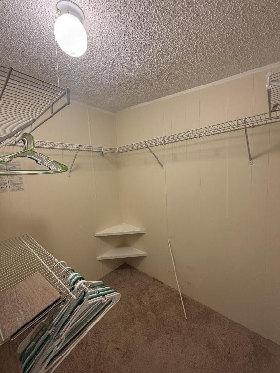 Spanish Lakes - Residential