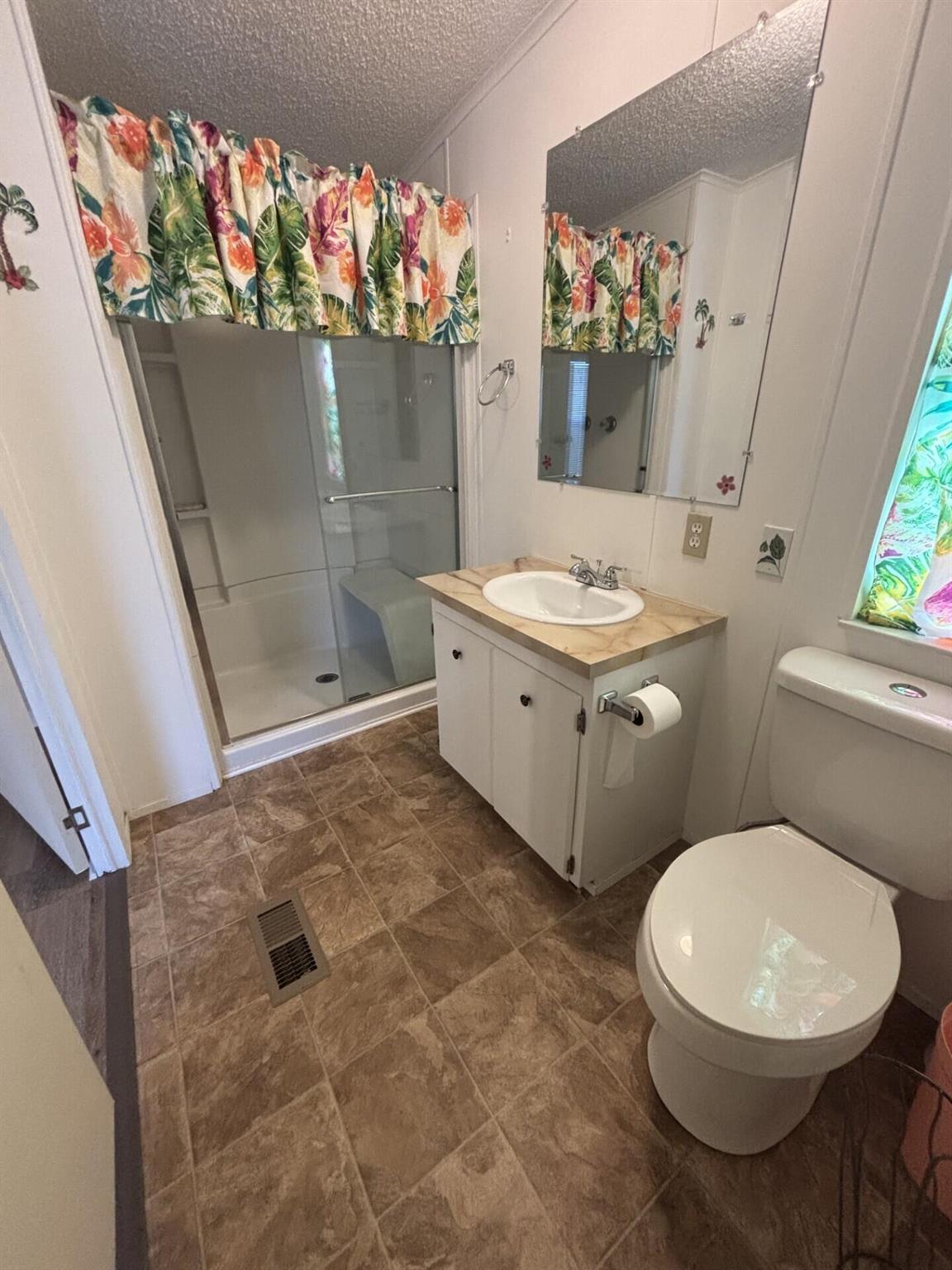 Spanish Lakes - Residential