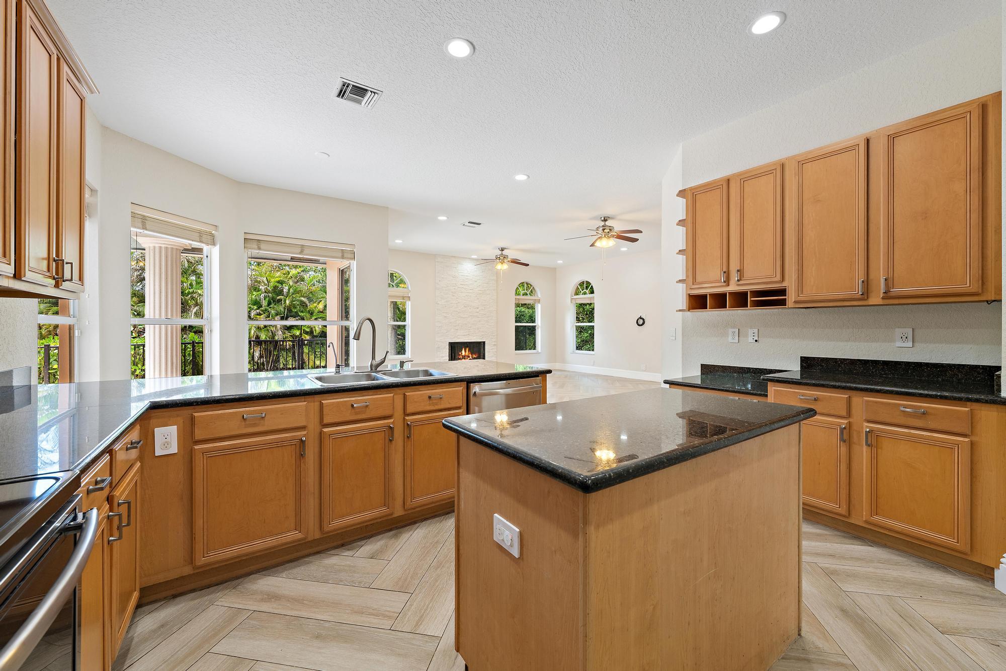 Acreage & Unrec - Residential