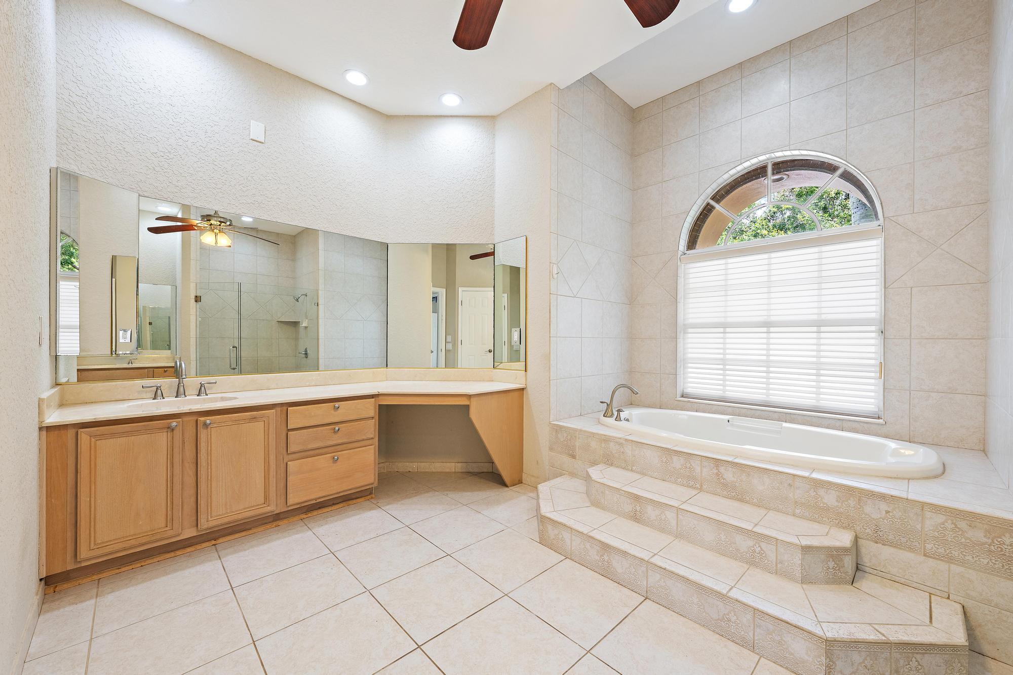 Acreage & Unrec - Residential