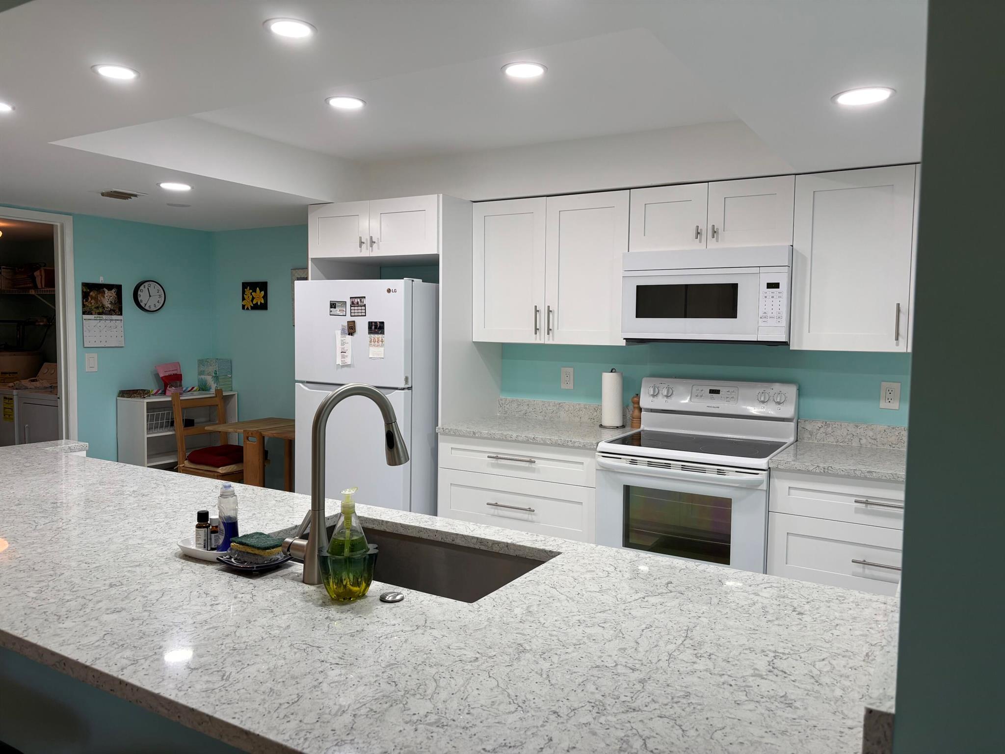 825 Egret Circle 205