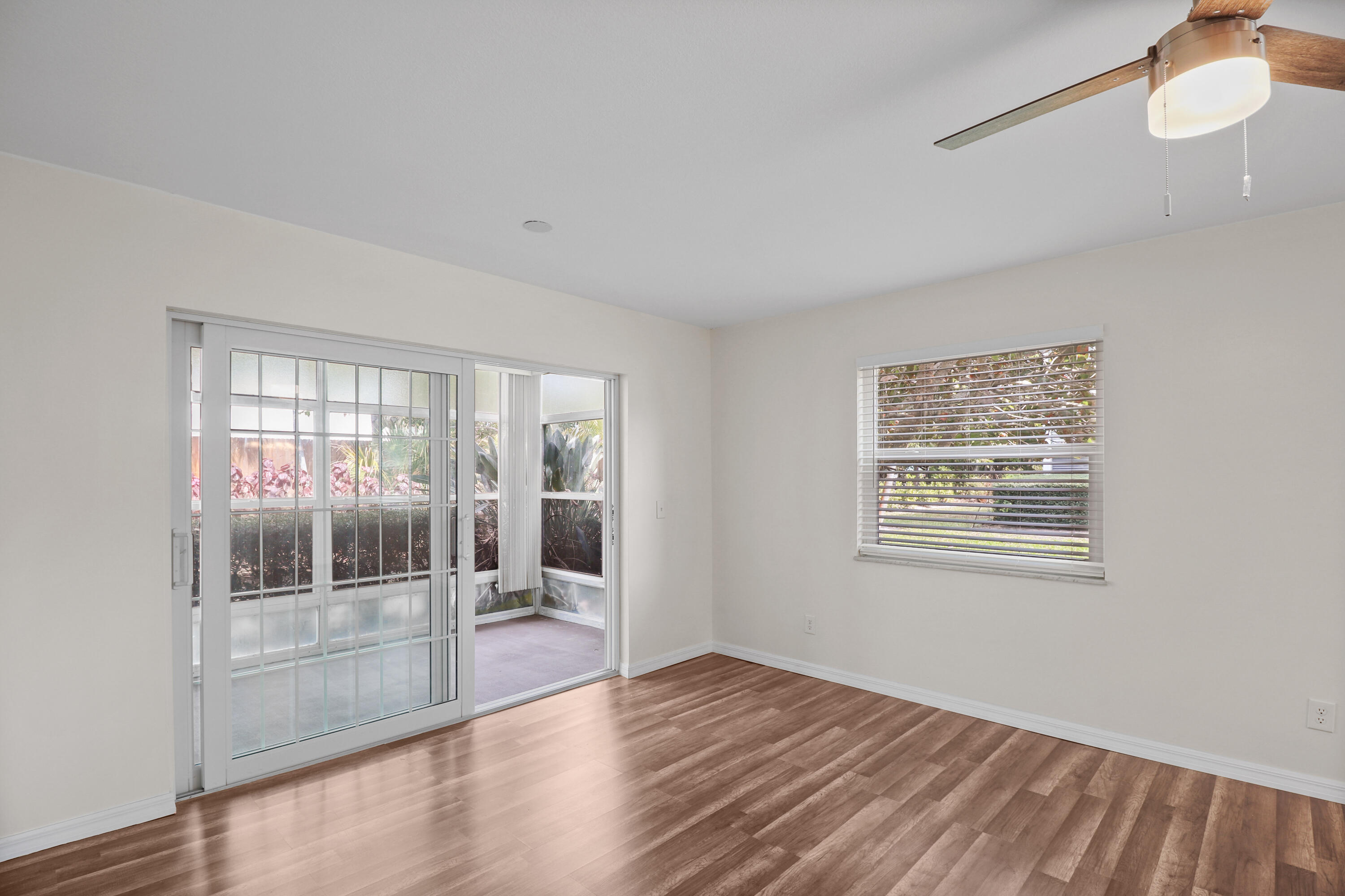 Kingswood Condo - Residential