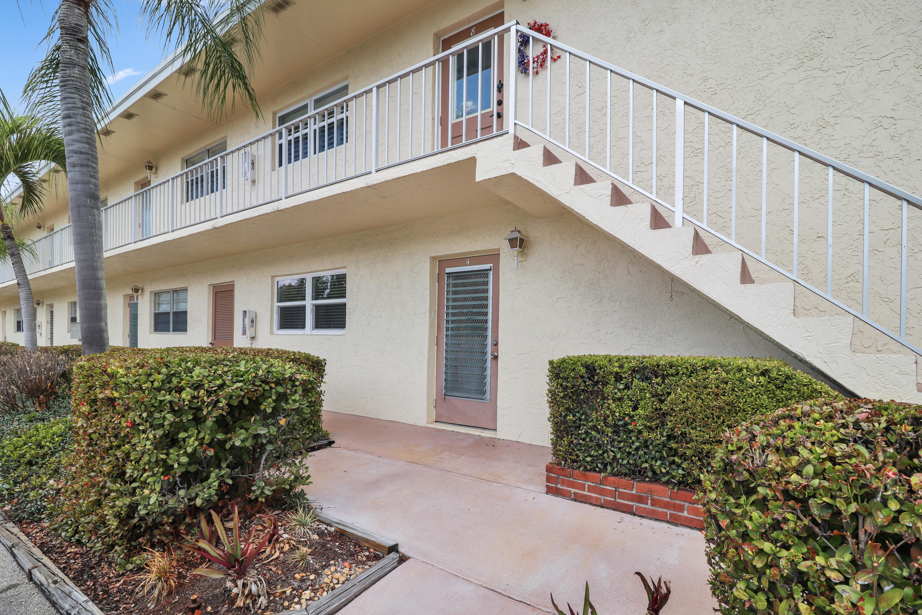 Kingswood Condo - Residential