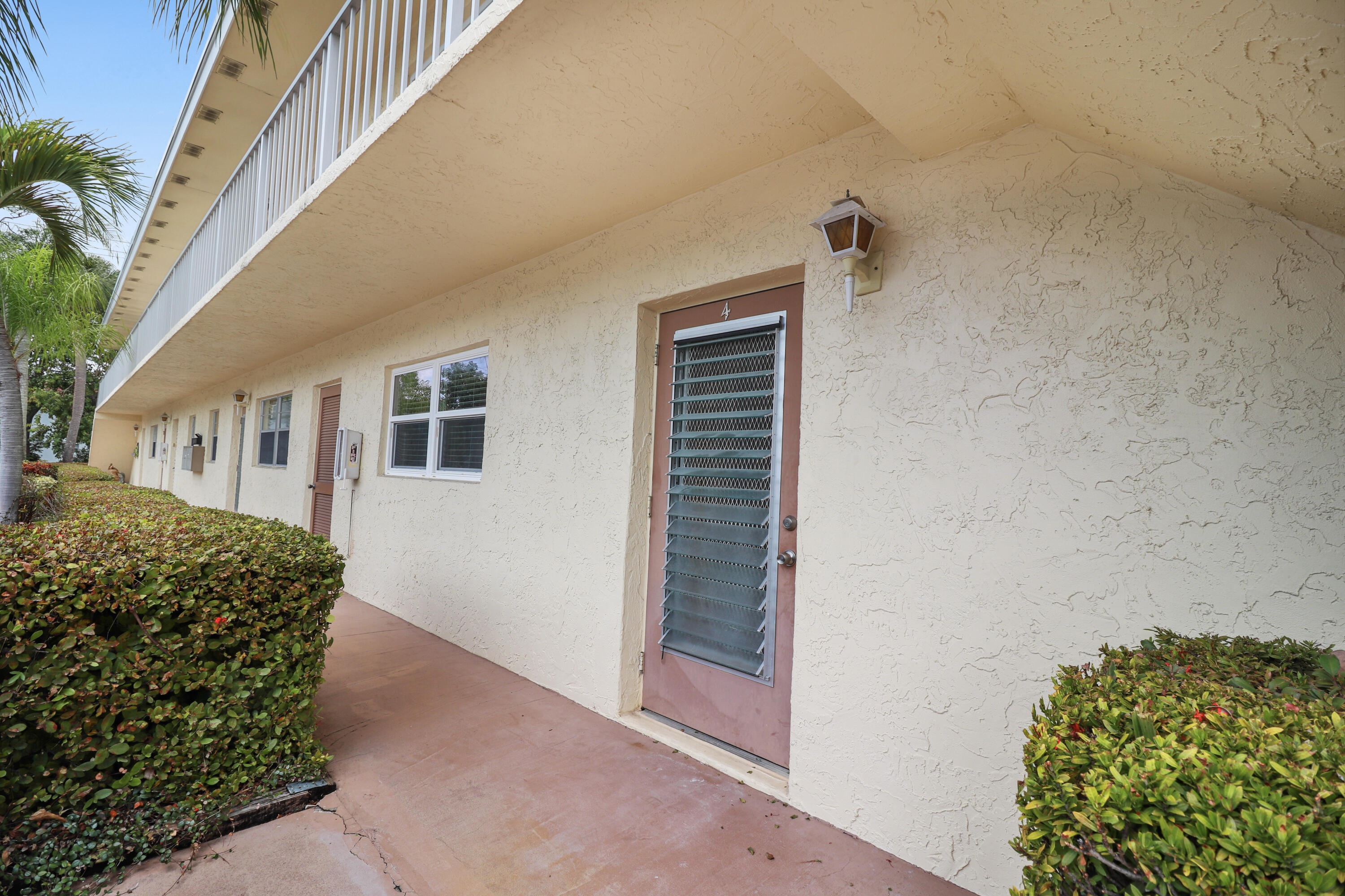 Kingswood Condo - Residential