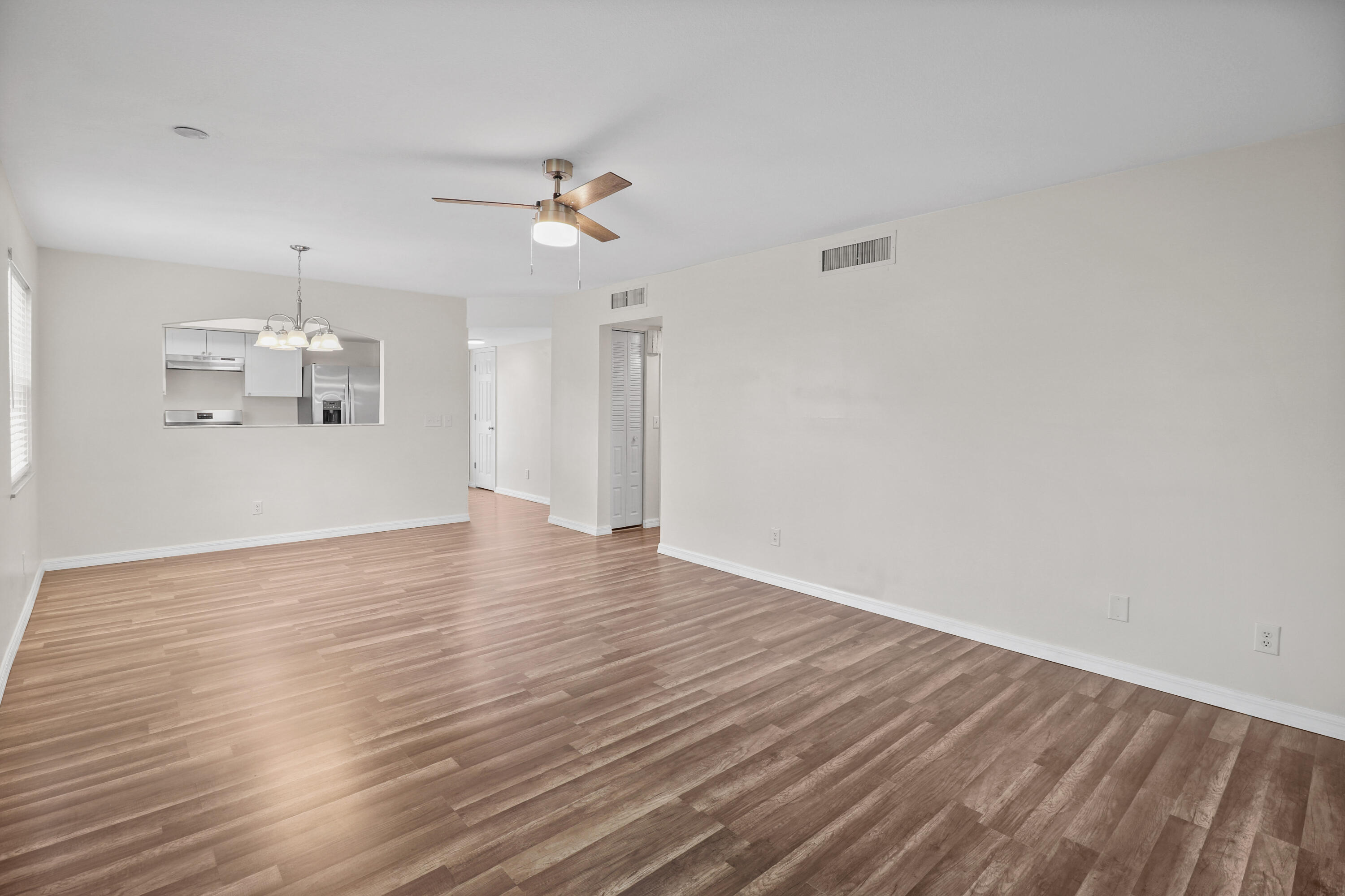 Kingswood Condo - Residential