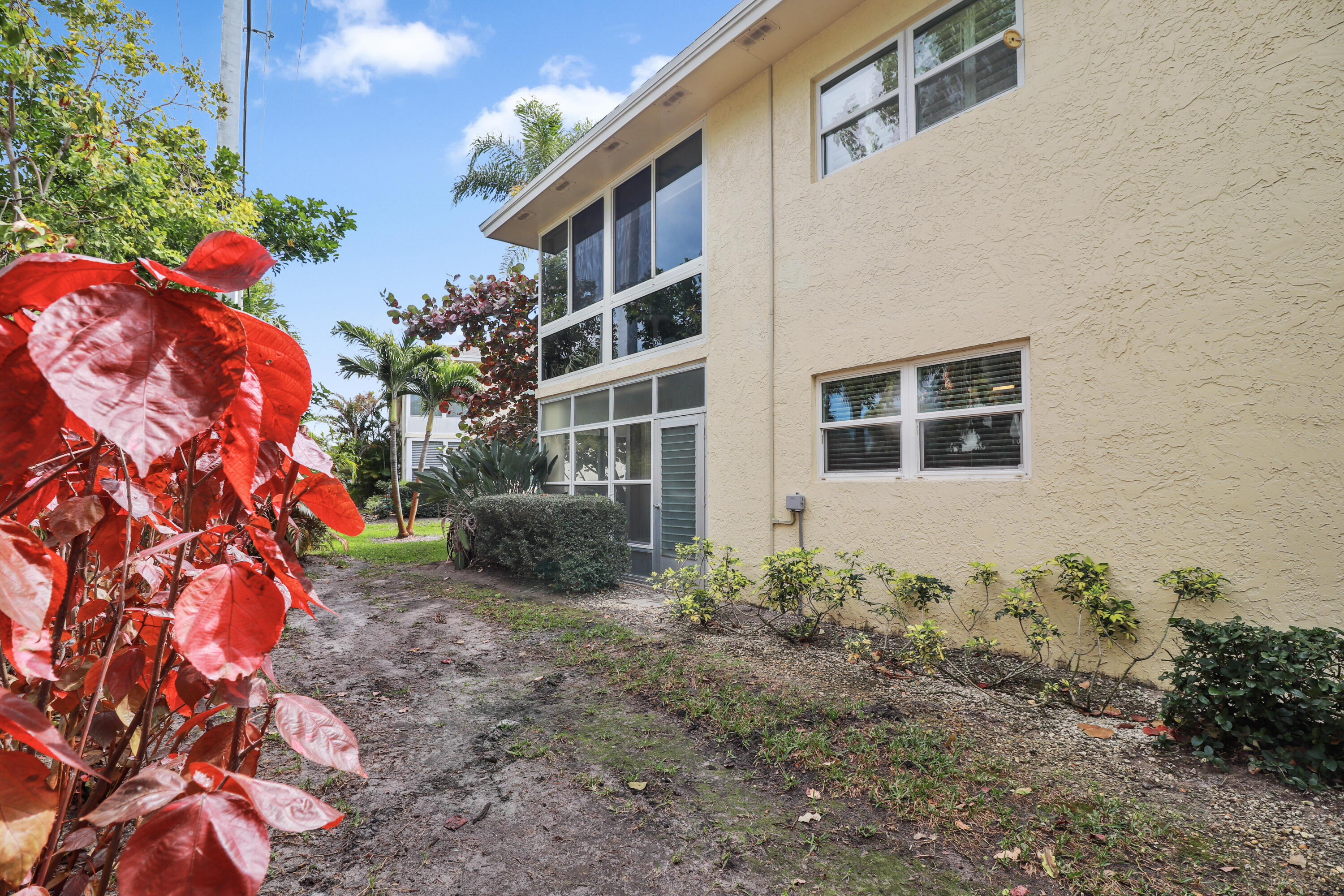 Kingswood Condo - Residential