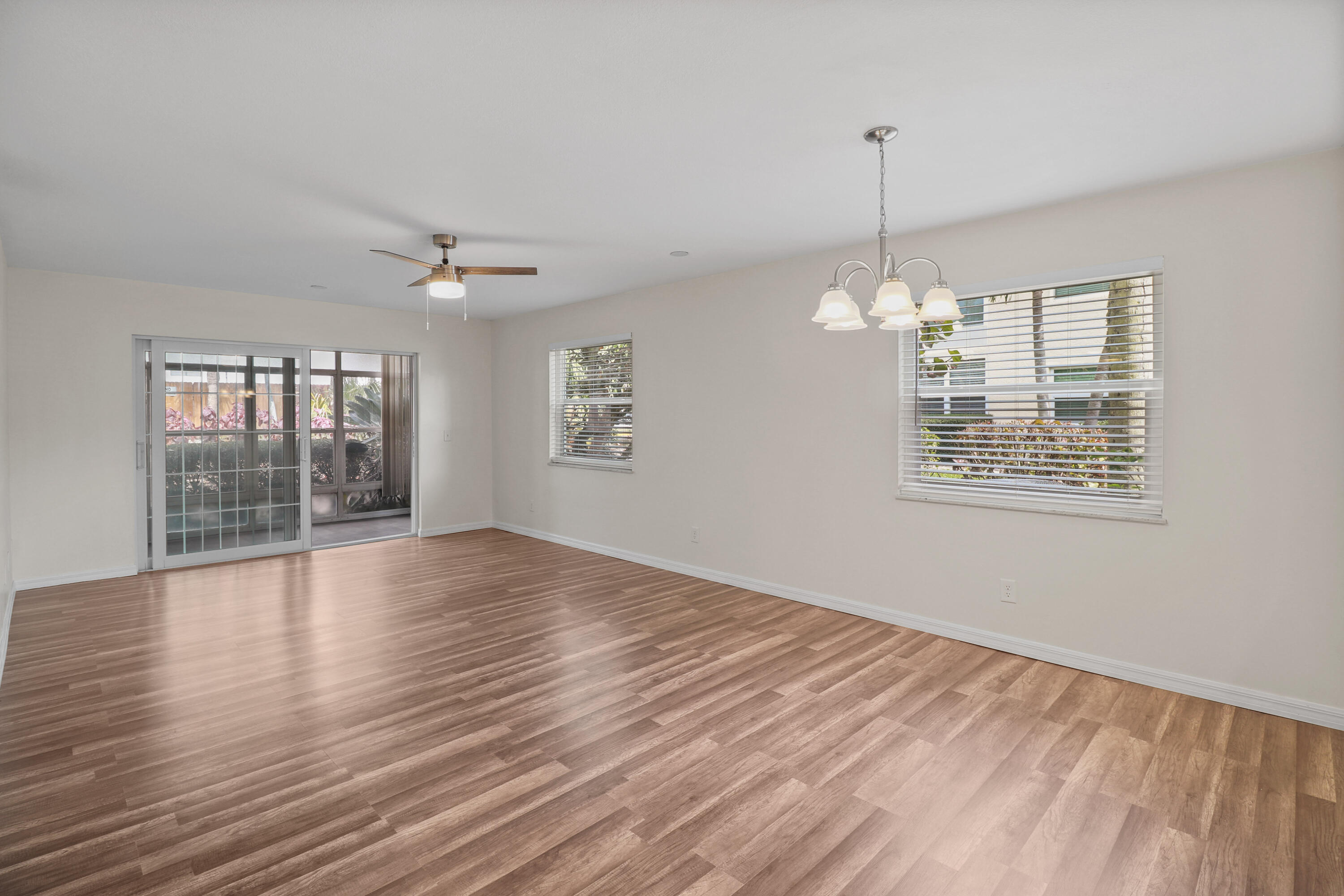 Kingswood Condo - Residential