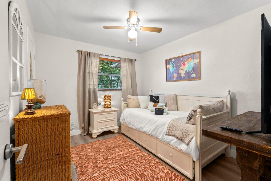 JUPITER ACRES - Residential