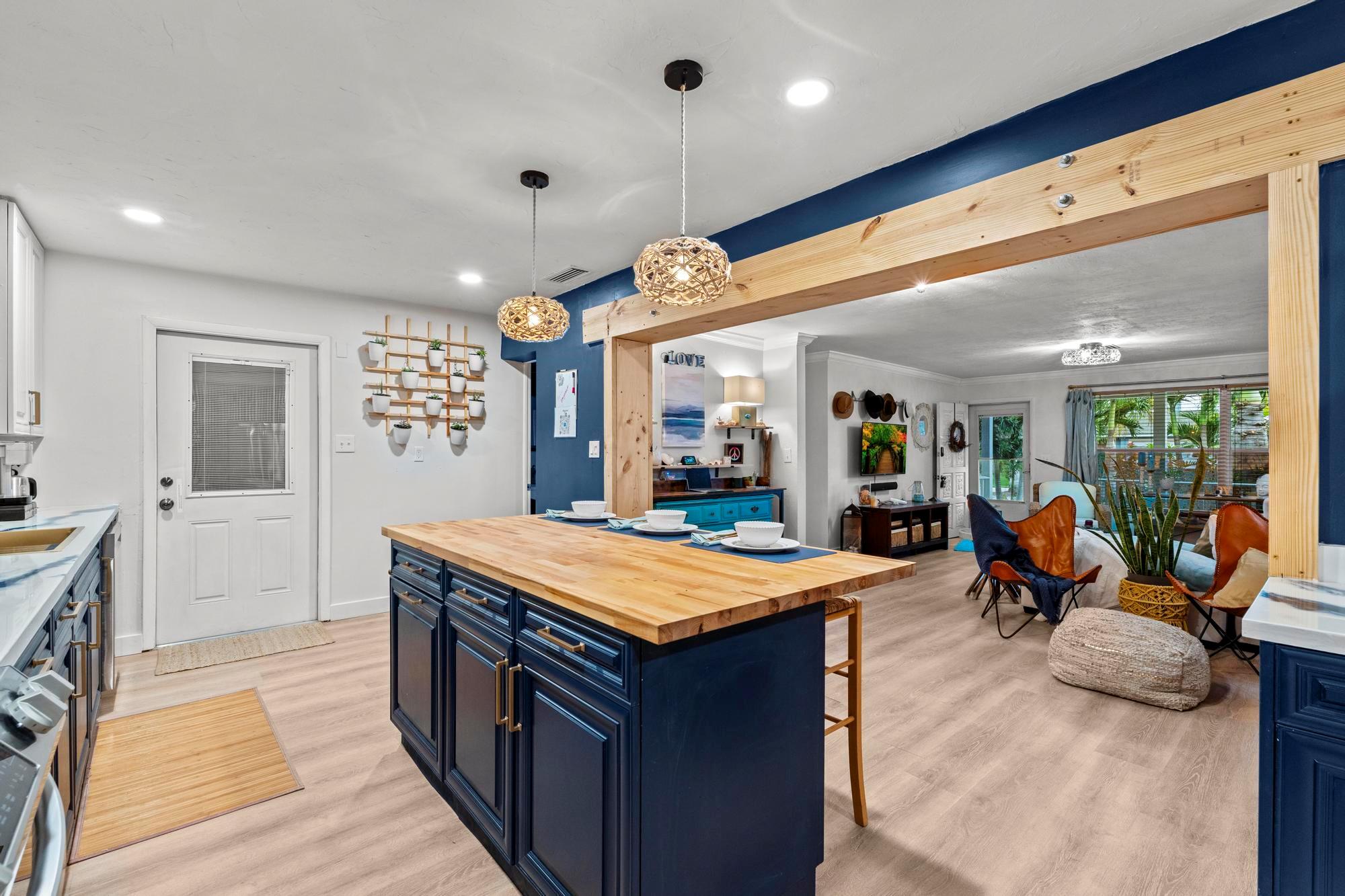 JUPITER ACRES - Residential