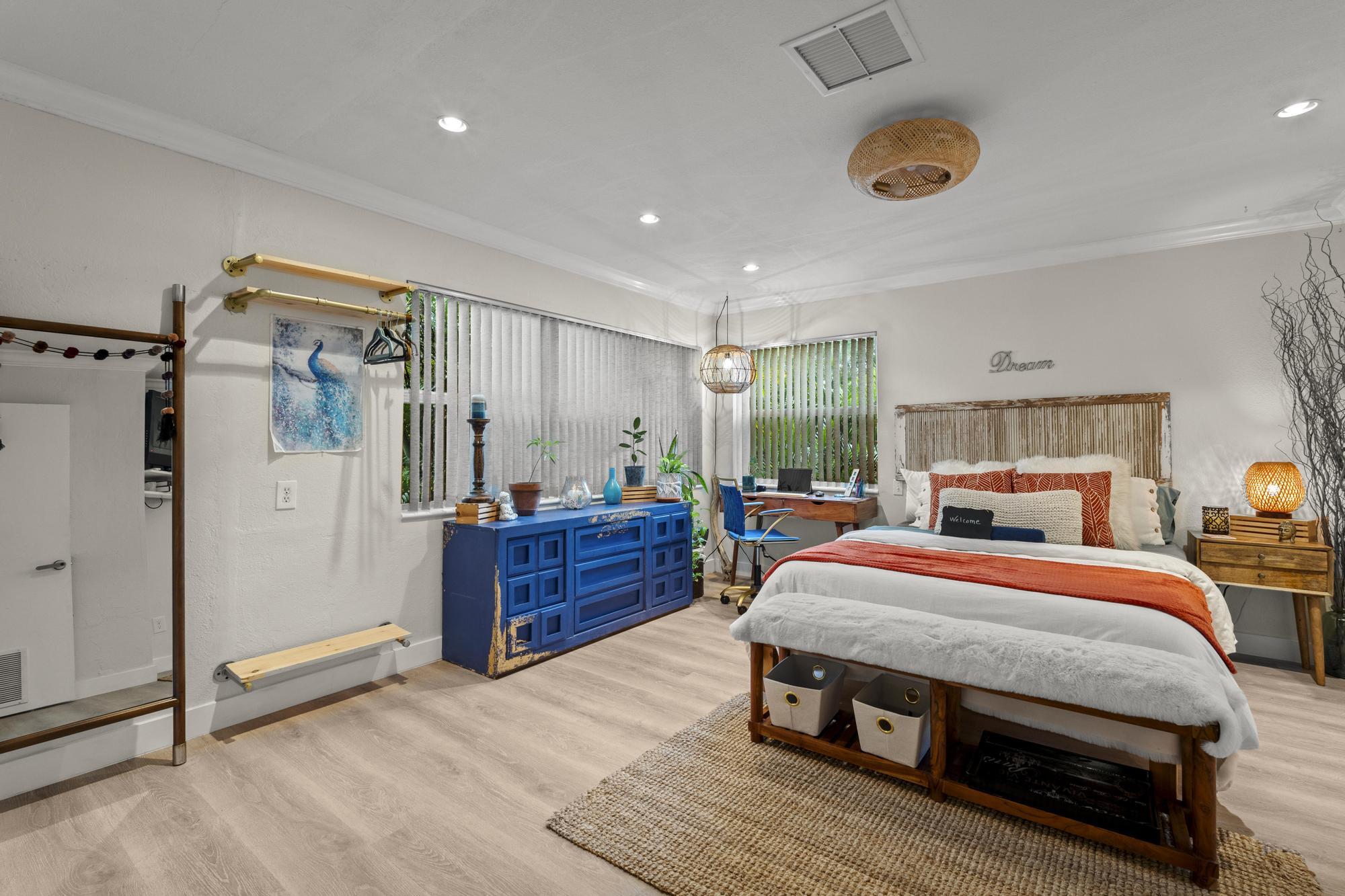 JUPITER ACRES - Residential