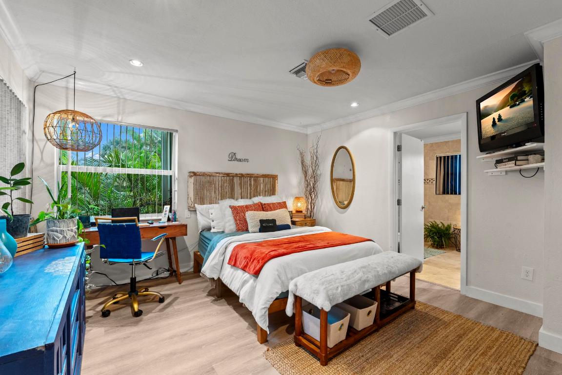 JUPITER ACRES - Residential