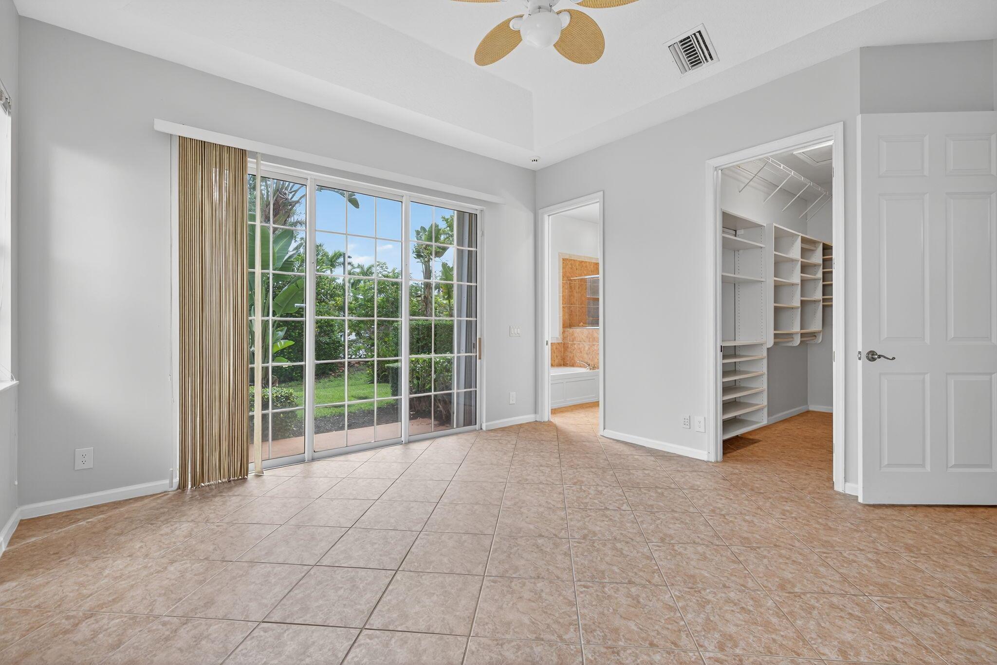 VILLAS AT MANGROVE BAY CO - Residential Lease