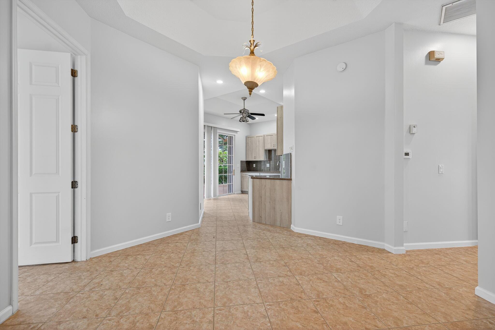 VILLAS AT MANGROVE BAY CO - Residential Lease