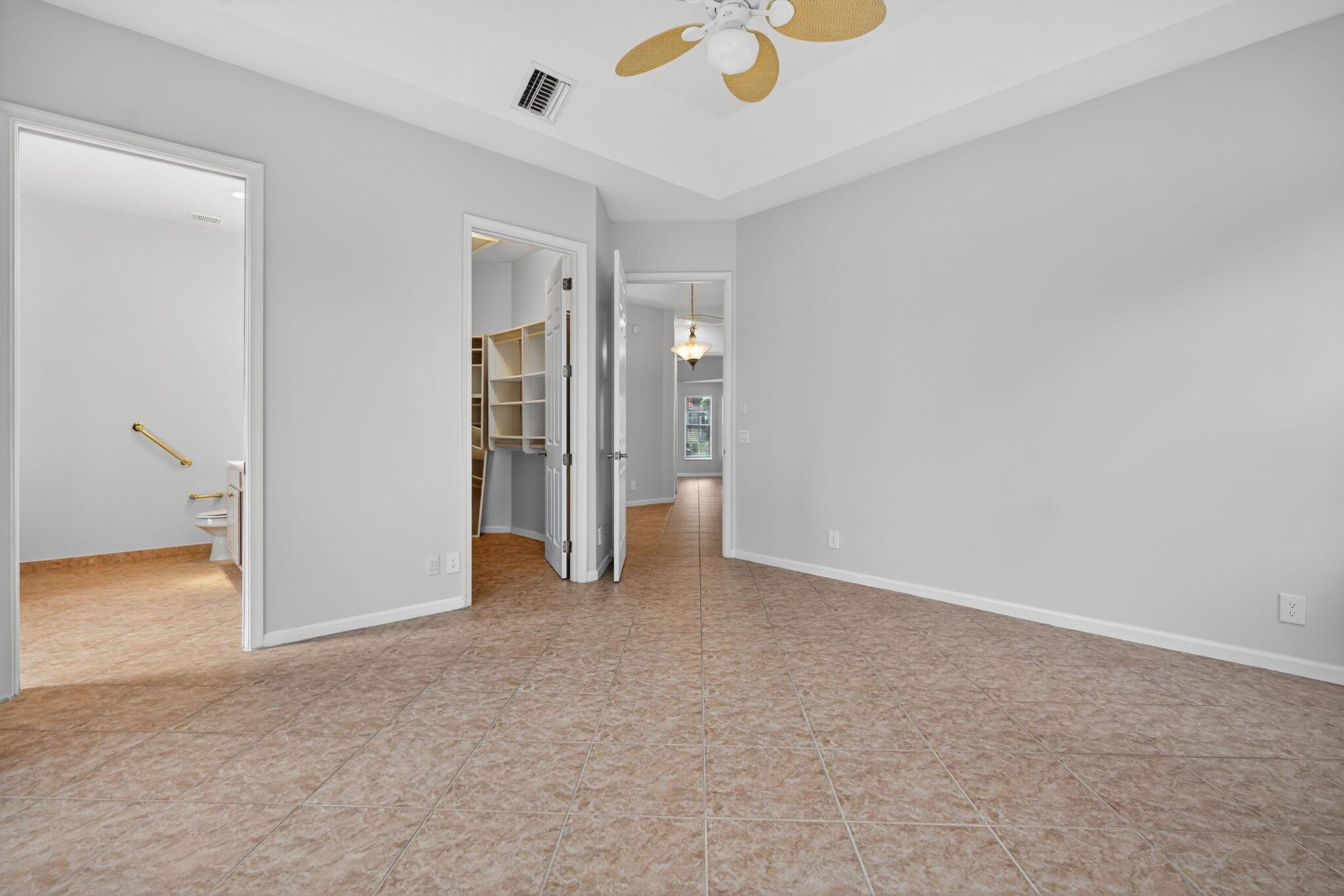 VILLAS AT MANGROVE BAY CO - Residential Lease