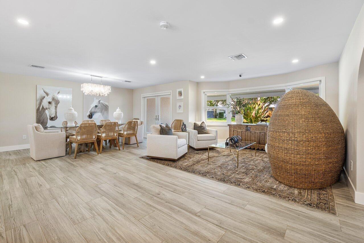 822 SW 33rd Place