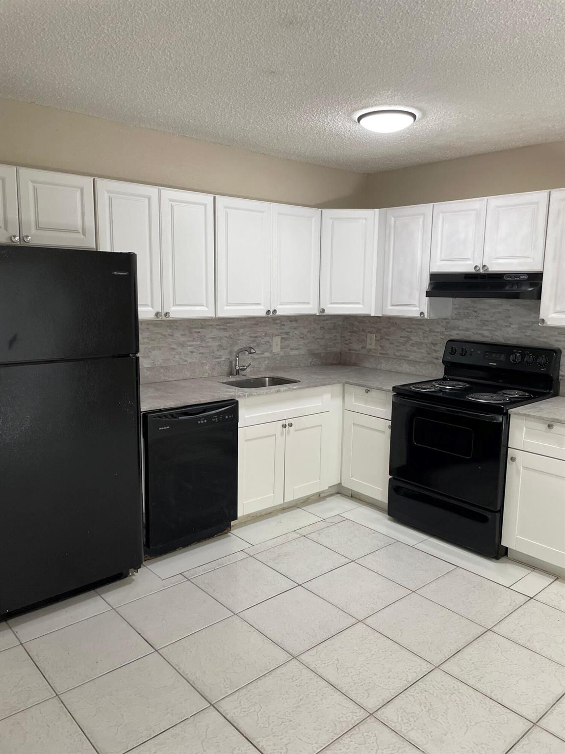 Clean and spacious 3-bedroom and 2 bath townhome in Willows located in Coral Springs. Living in this community offers a wide variety of nearby attractions to take part in plus being close to shopping, dining. $150/month flat fee for water utility. Fast and easy move-in possible!Save on move-in costs with our security deposit alternative! Instead of a large upfront deposit, pay a low monthly fee to move in quickly and affordably.This simple and fast process could save you the hassle and upfront cost of a traditional cash deposit.