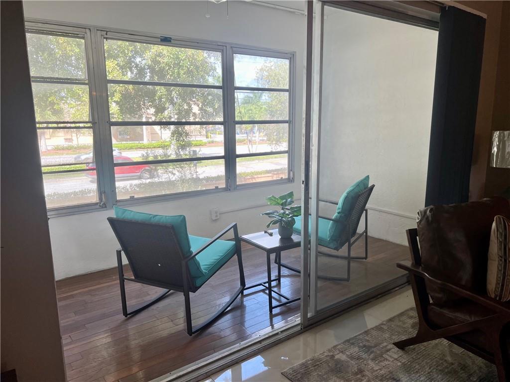 The Green Condo - Residential