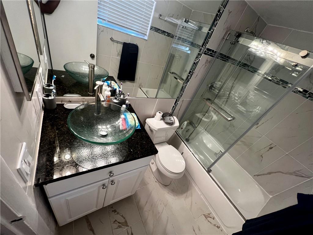 The Green Condo - Residential