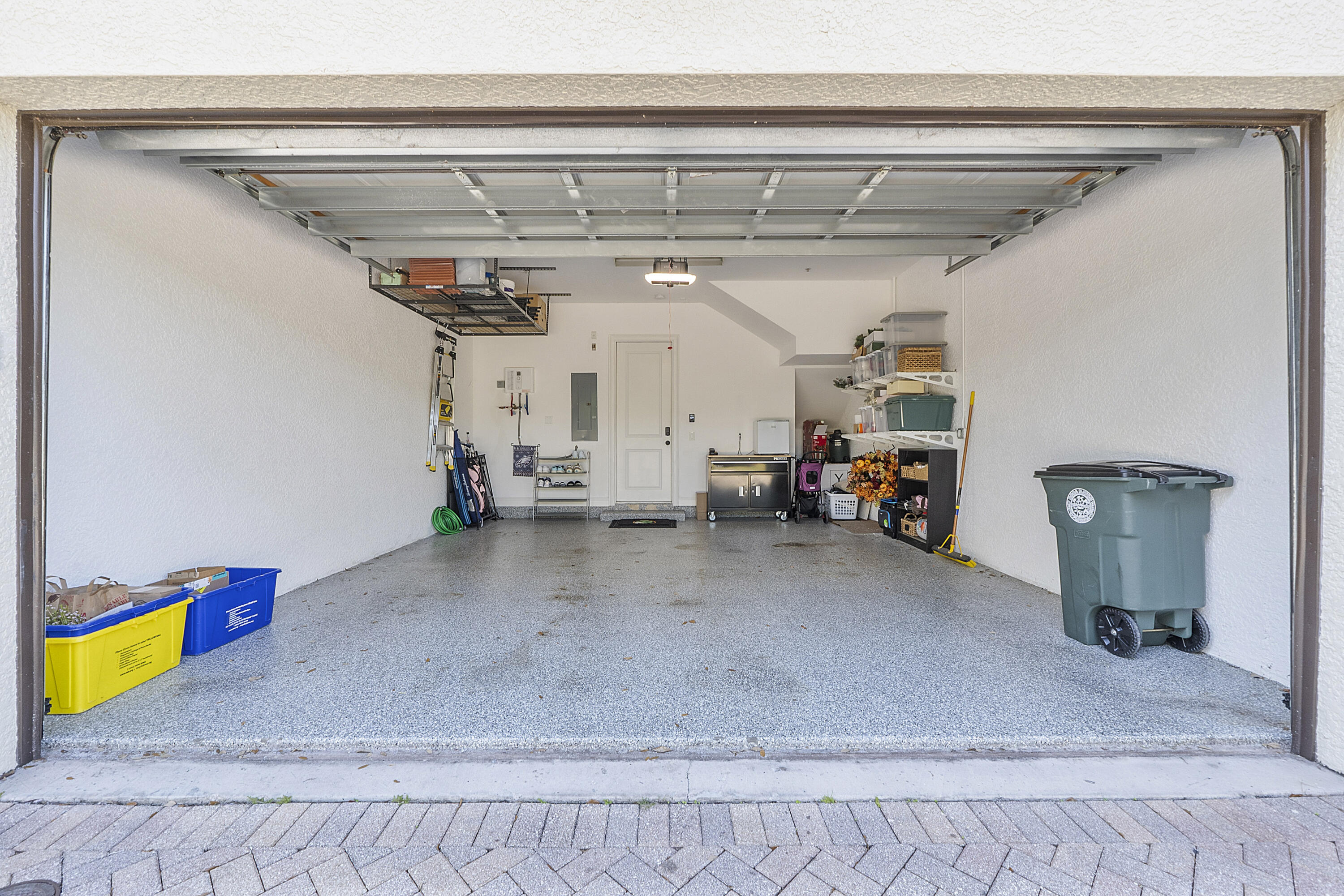 ROYAL POINCIANA - Residential