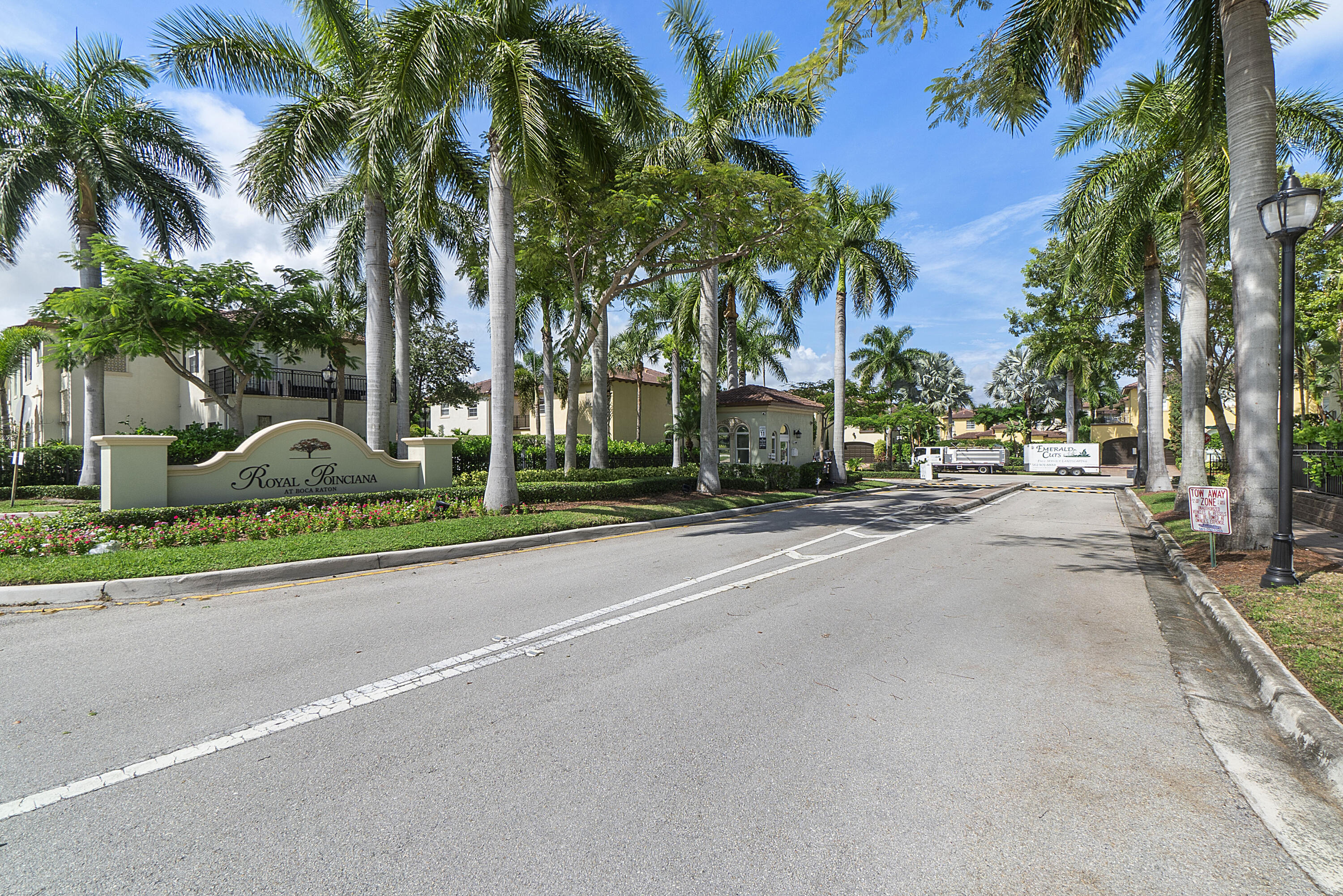 ROYAL POINCIANA - Residential