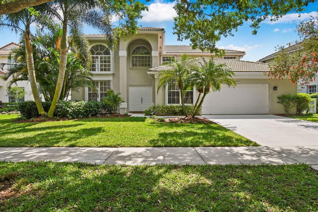 Photo of 1107 Egret Circle N, Jupiter, FL 33458 (MLS # R10784022)