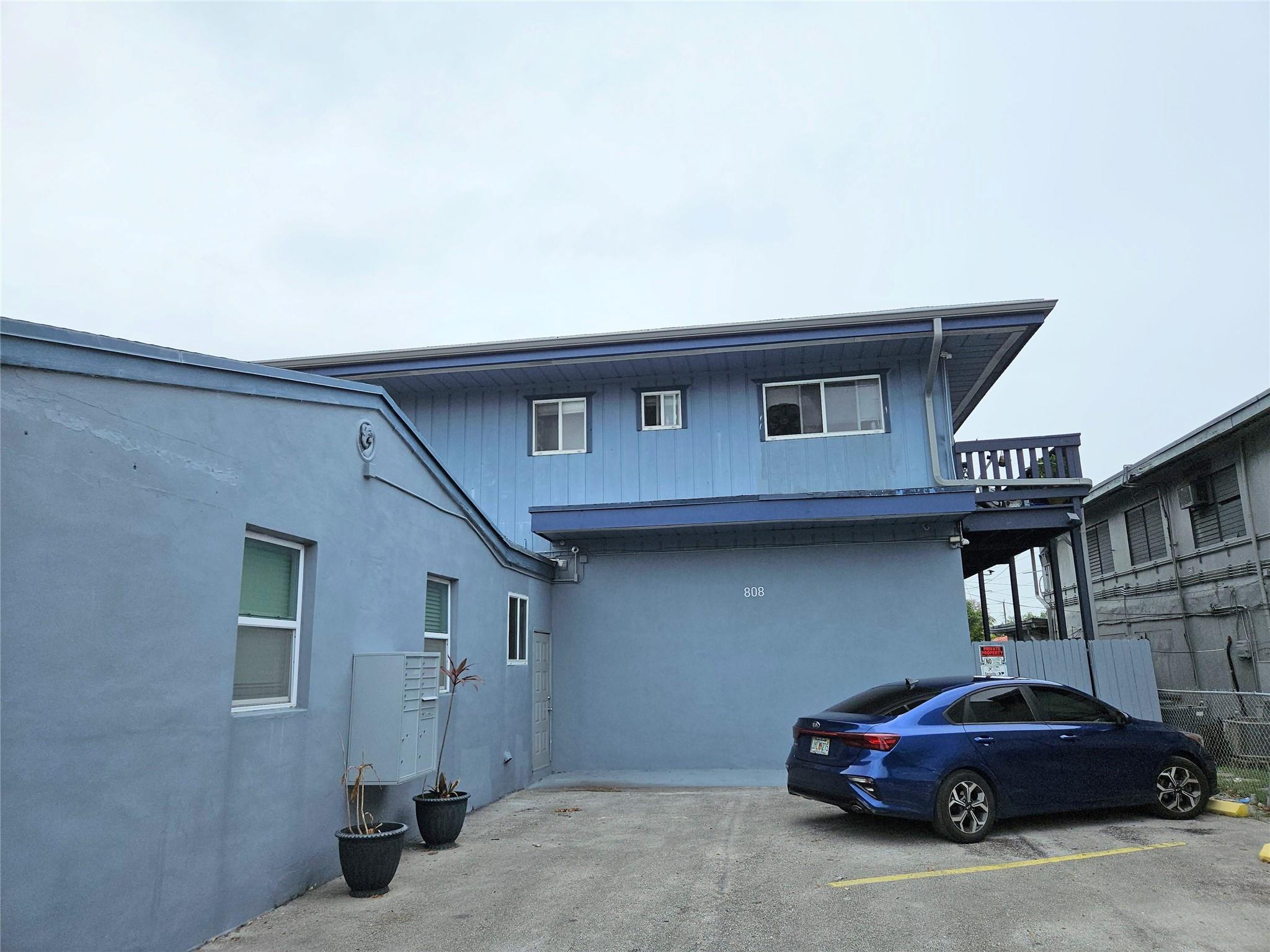 808 NW 19th St