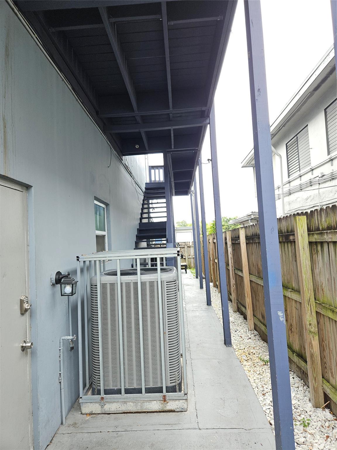 808 NW 19th St