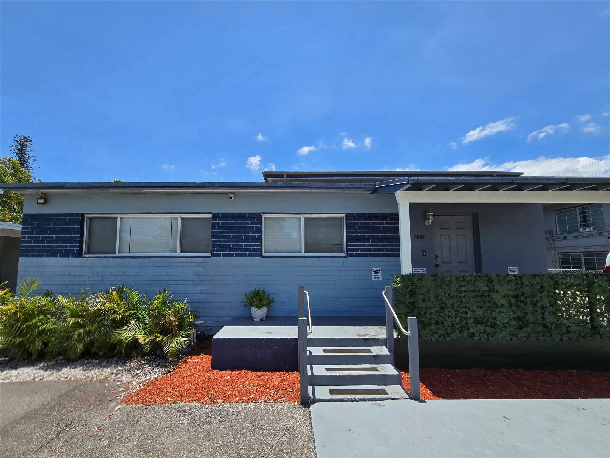 808 NW 19 St