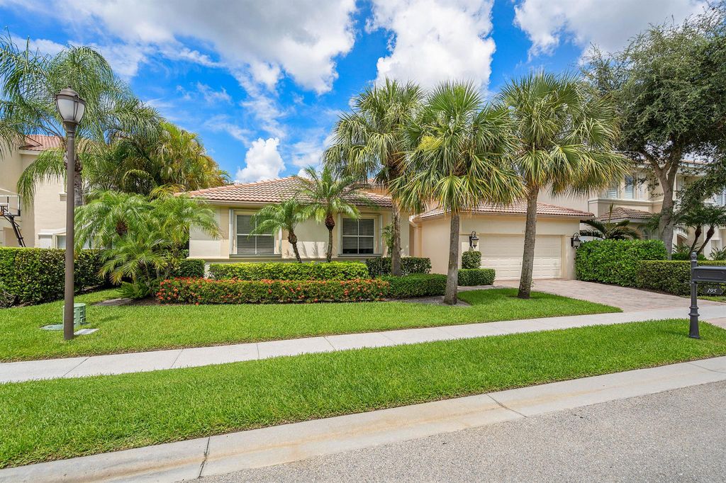 Photo of 195 Sedona Way, Palm Beach Gardens, FL 33418 (MLS # R10996046)
