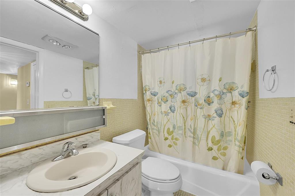 POINT EAST SEC II CONDO - Residential Lease