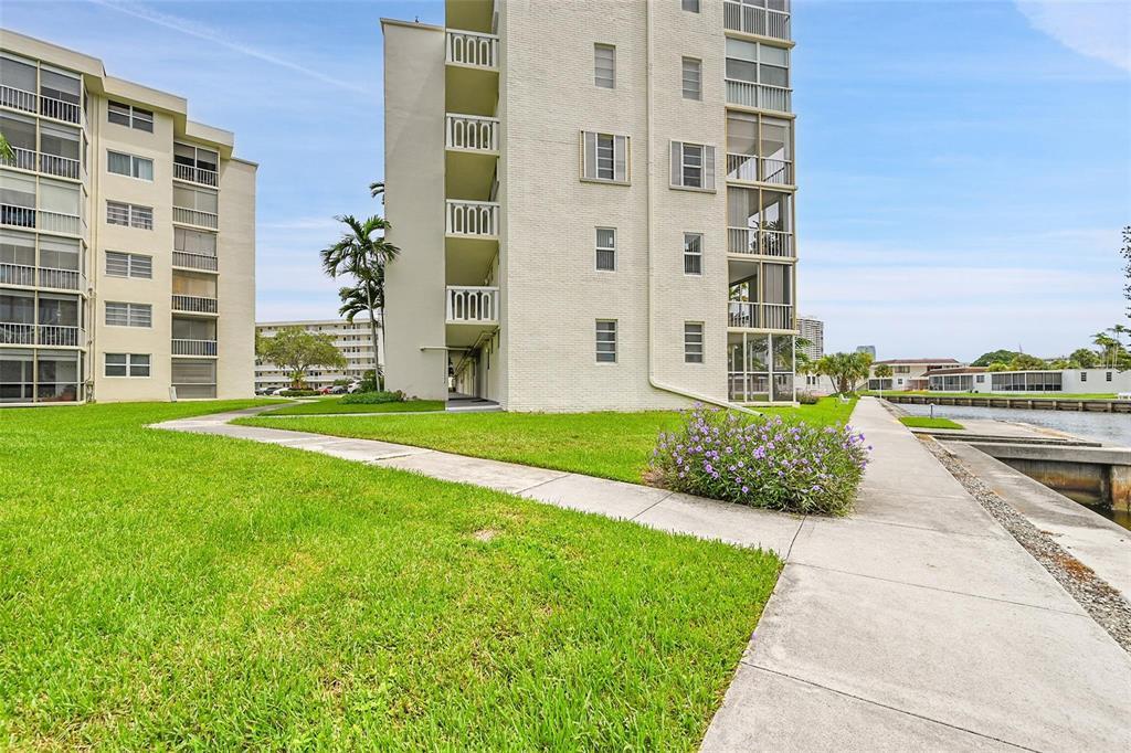 POINT EAST SEC II CONDO - Residential Lease