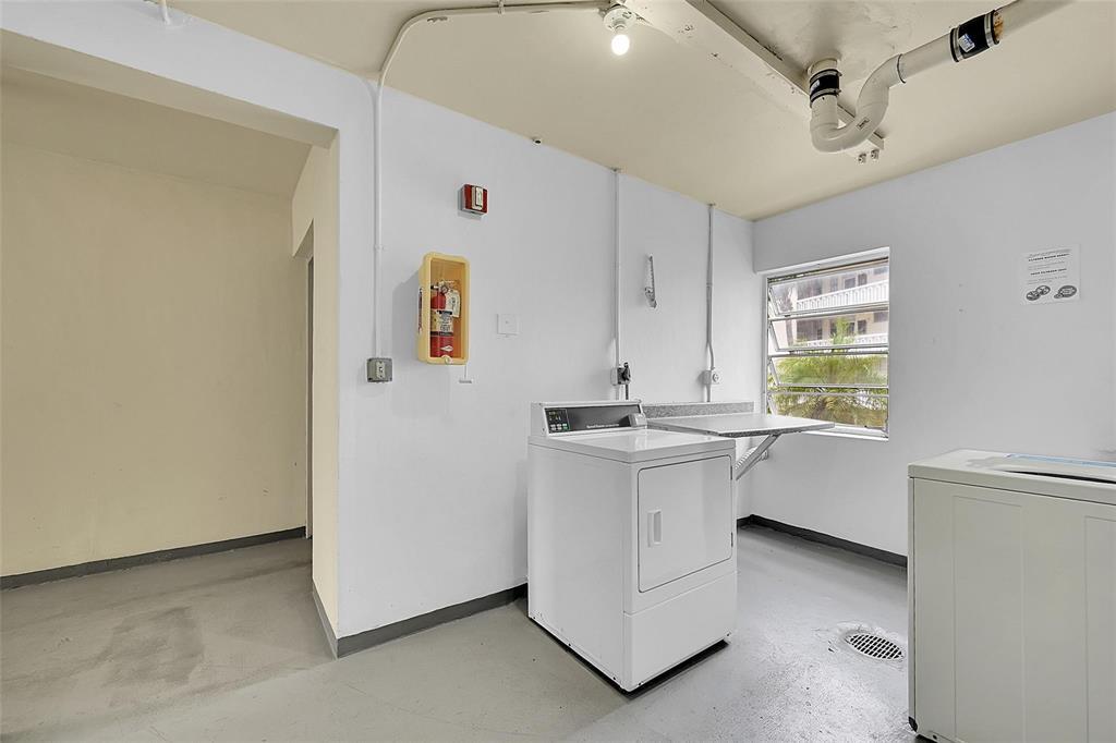 POINT EAST SEC II CONDO - Residential Lease