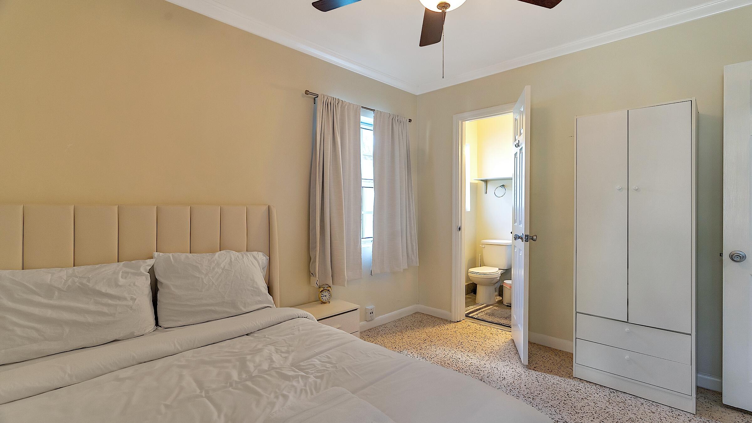 LAKE WORTH TOWN OF - Residential Income