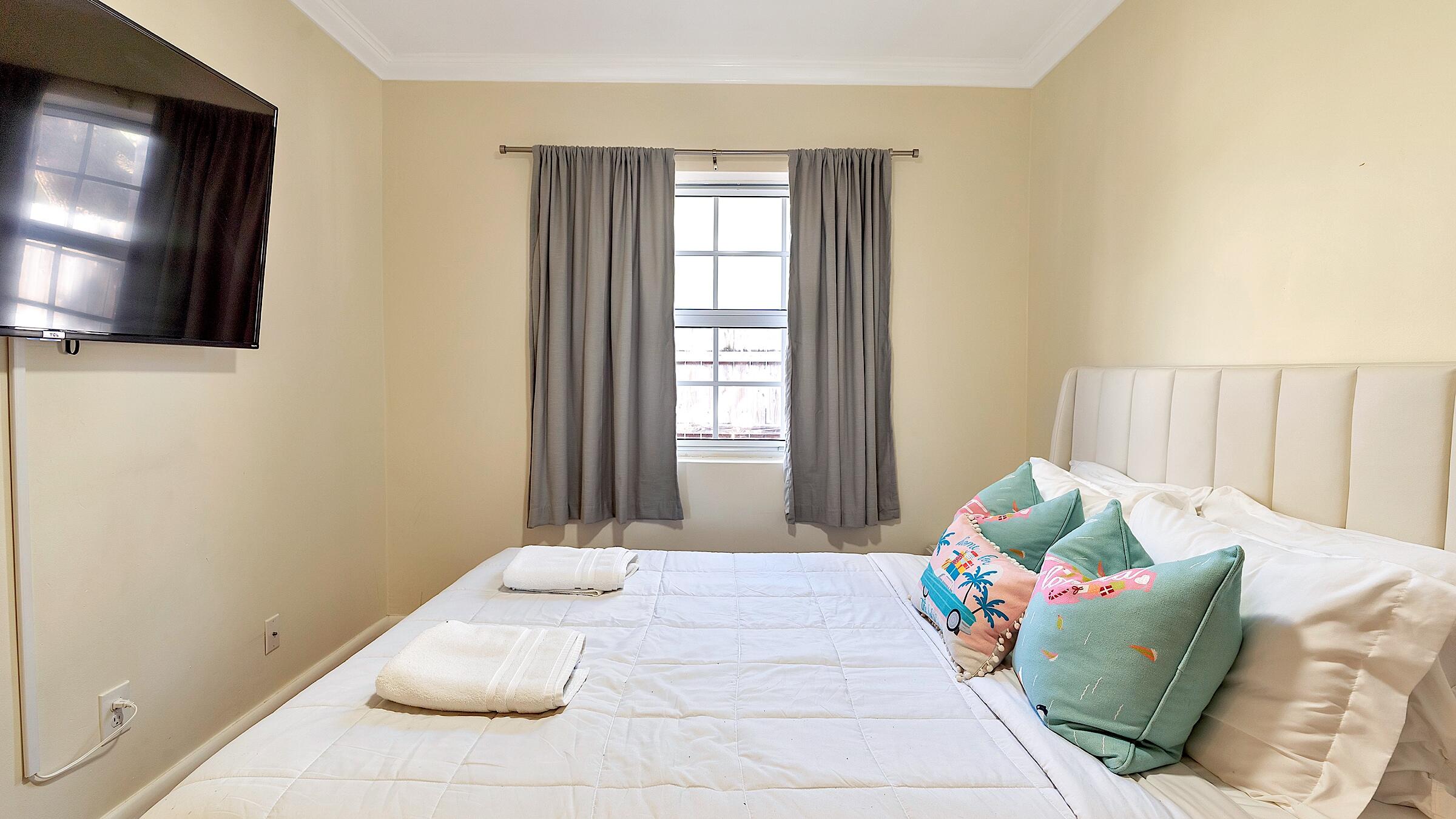 LAKE WORTH TOWN OF - Residential Income