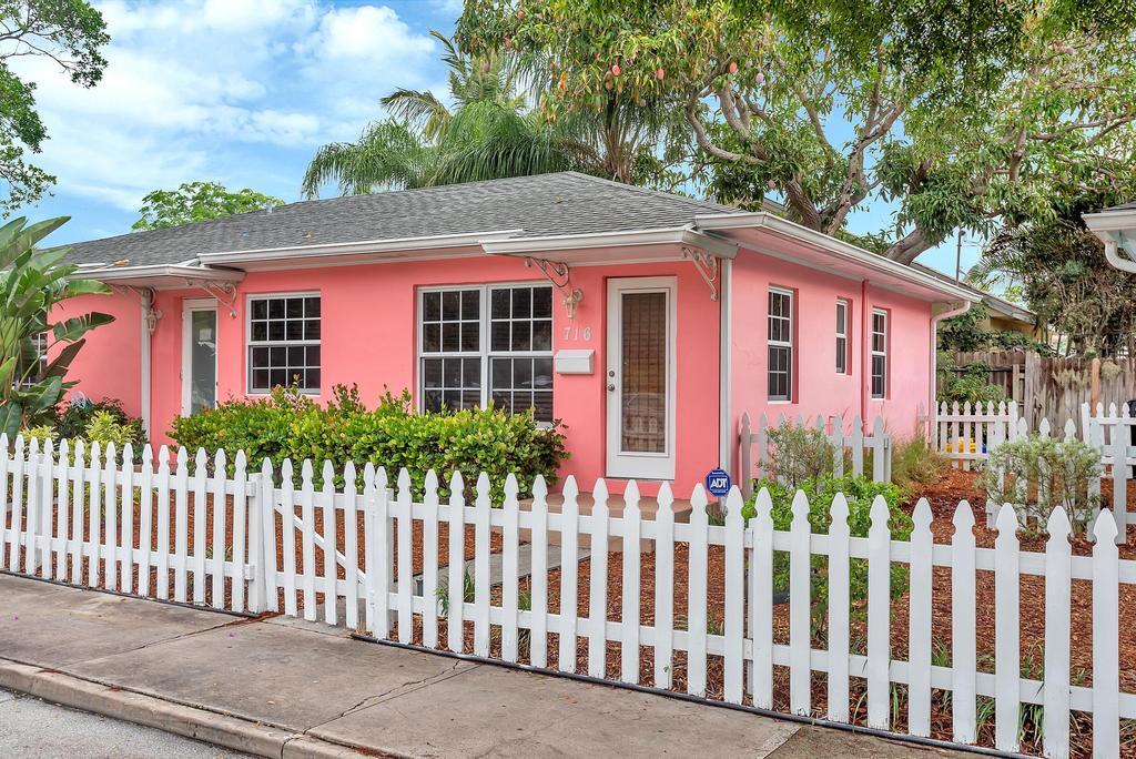 LAKE WORTH TOWN OF - Residential Income