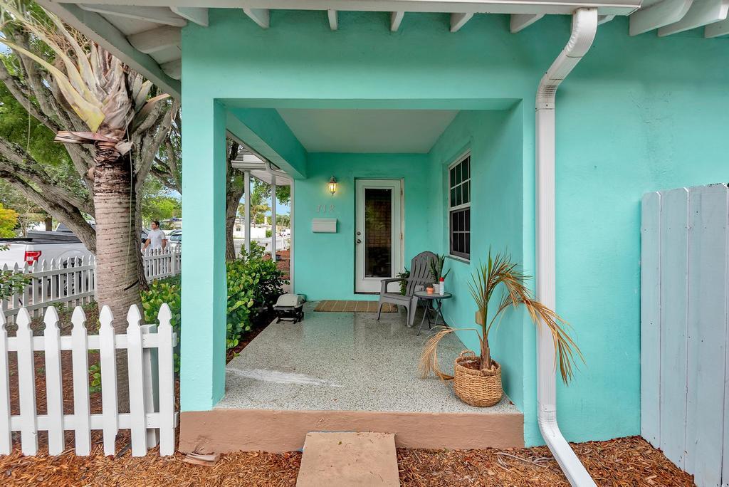 LAKE WORTH TOWN OF - Residential Income