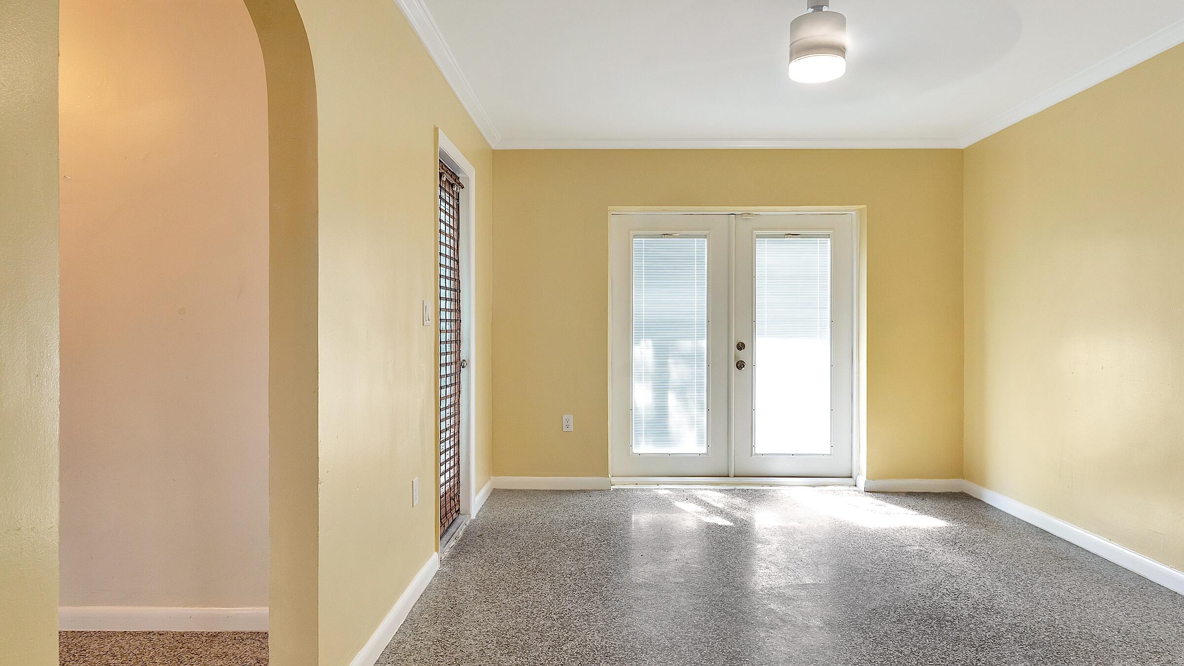 LAKE WORTH TOWN OF - Residential Income