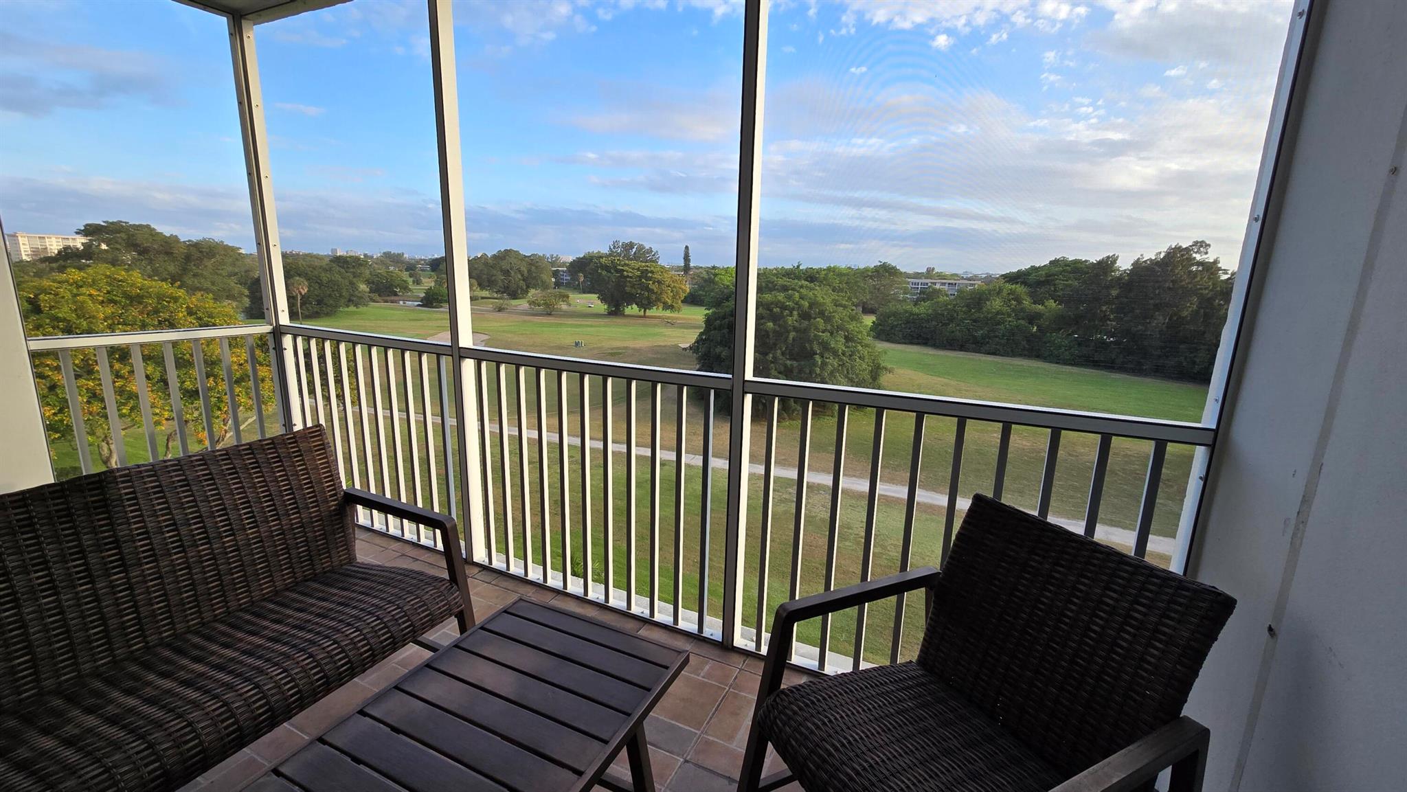 NO 9 PALM-AIRE COUNTRY CL - Residential