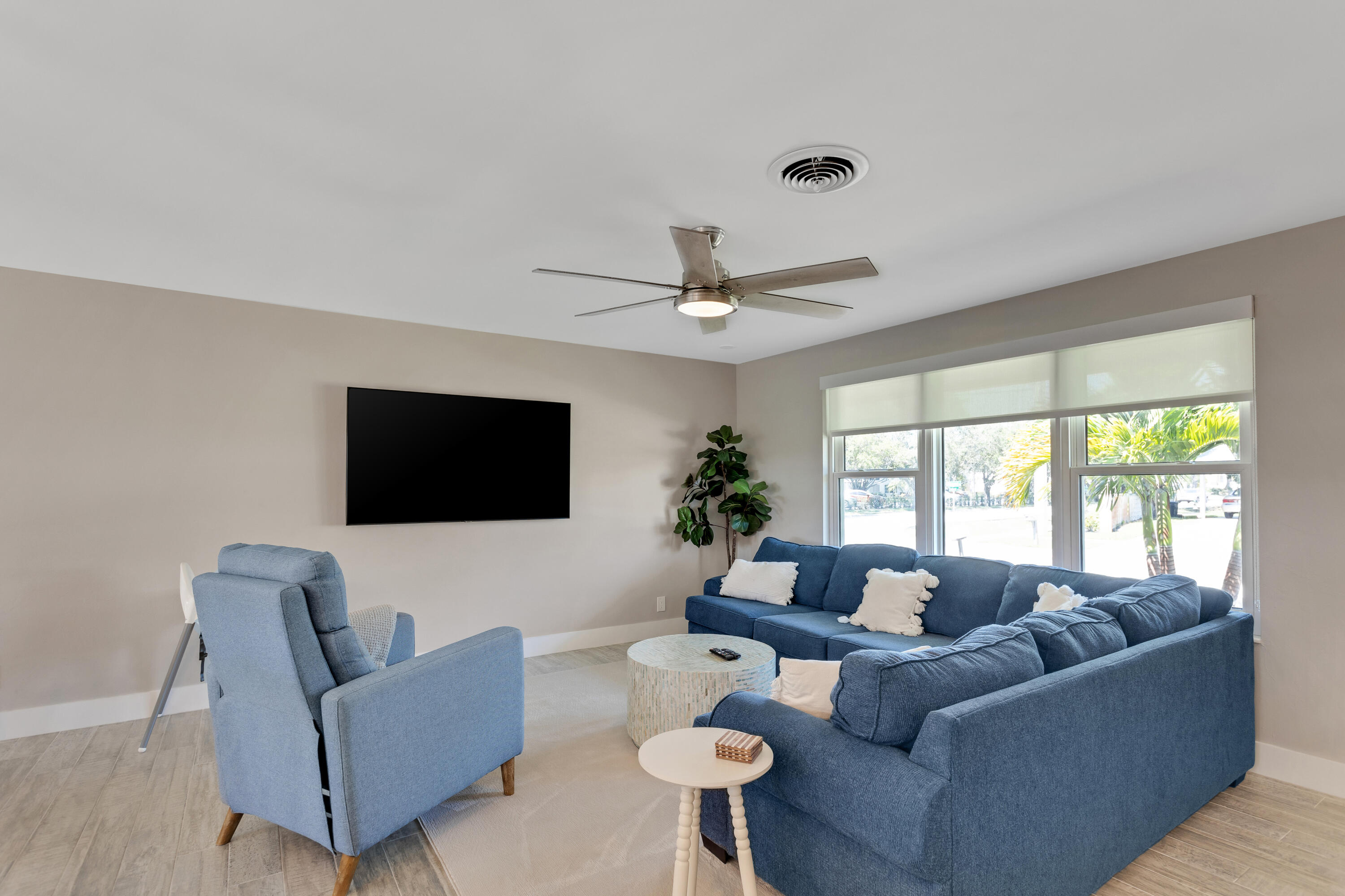 RIDGEWOOD HOMES - Residential Lease