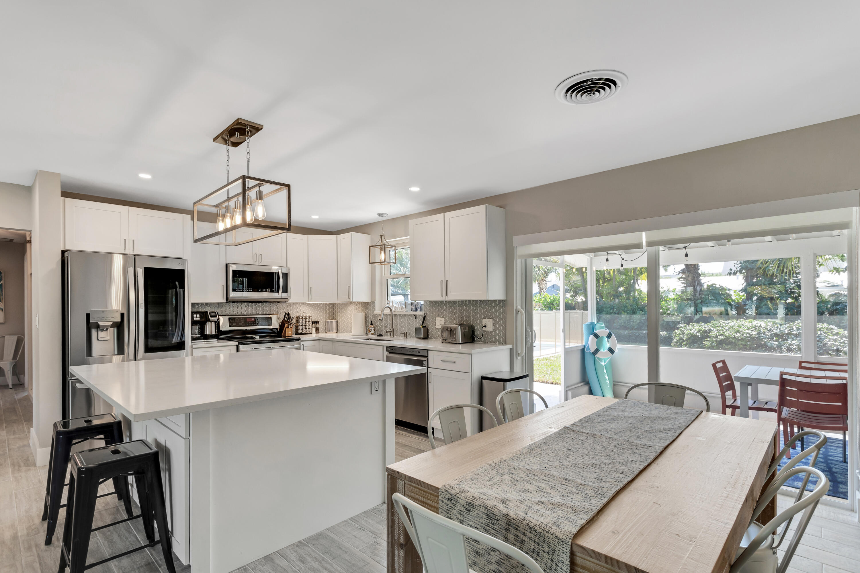 RIDGEWOOD HOMES - Residential Lease