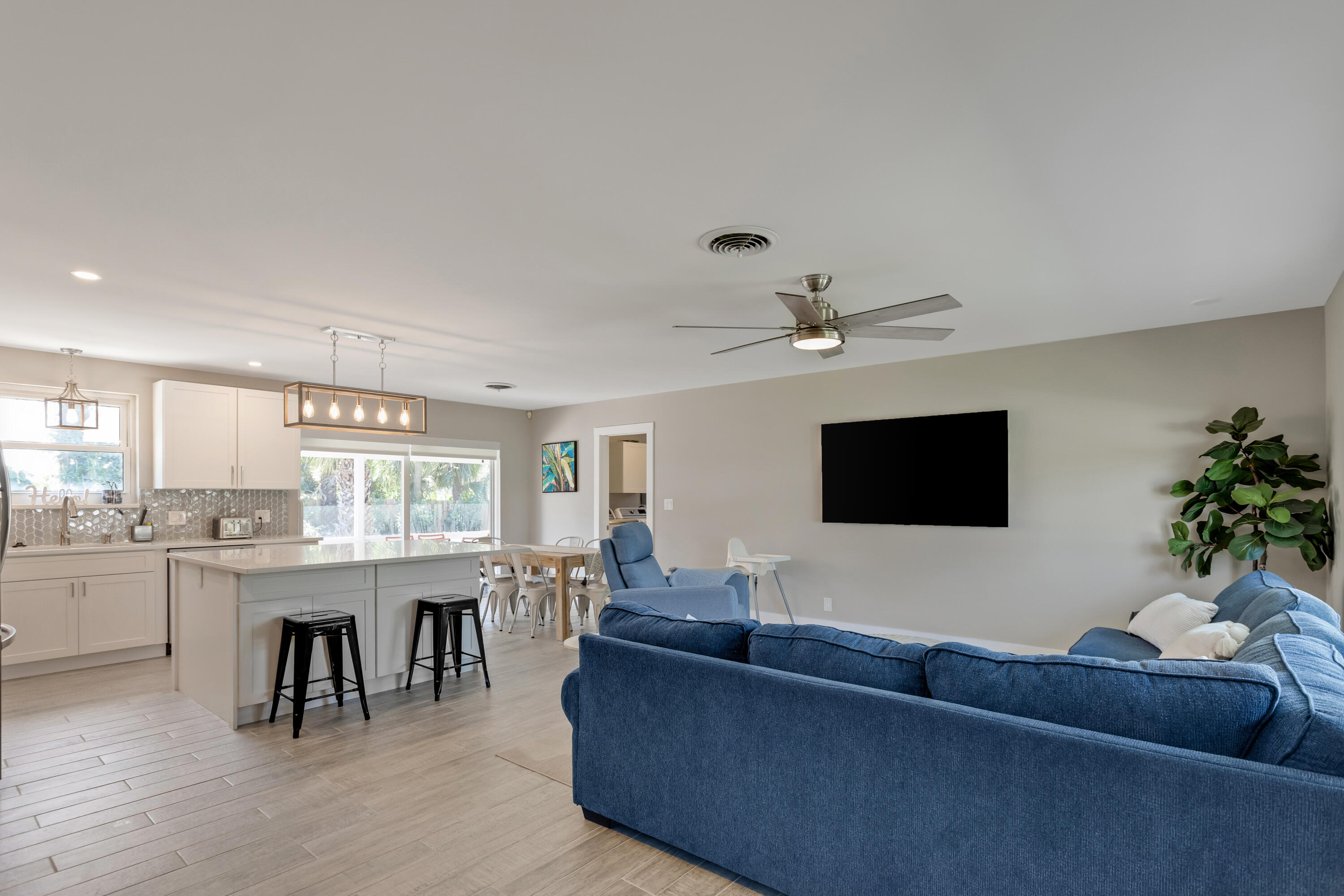 RIDGEWOOD HOMES - Residential Lease