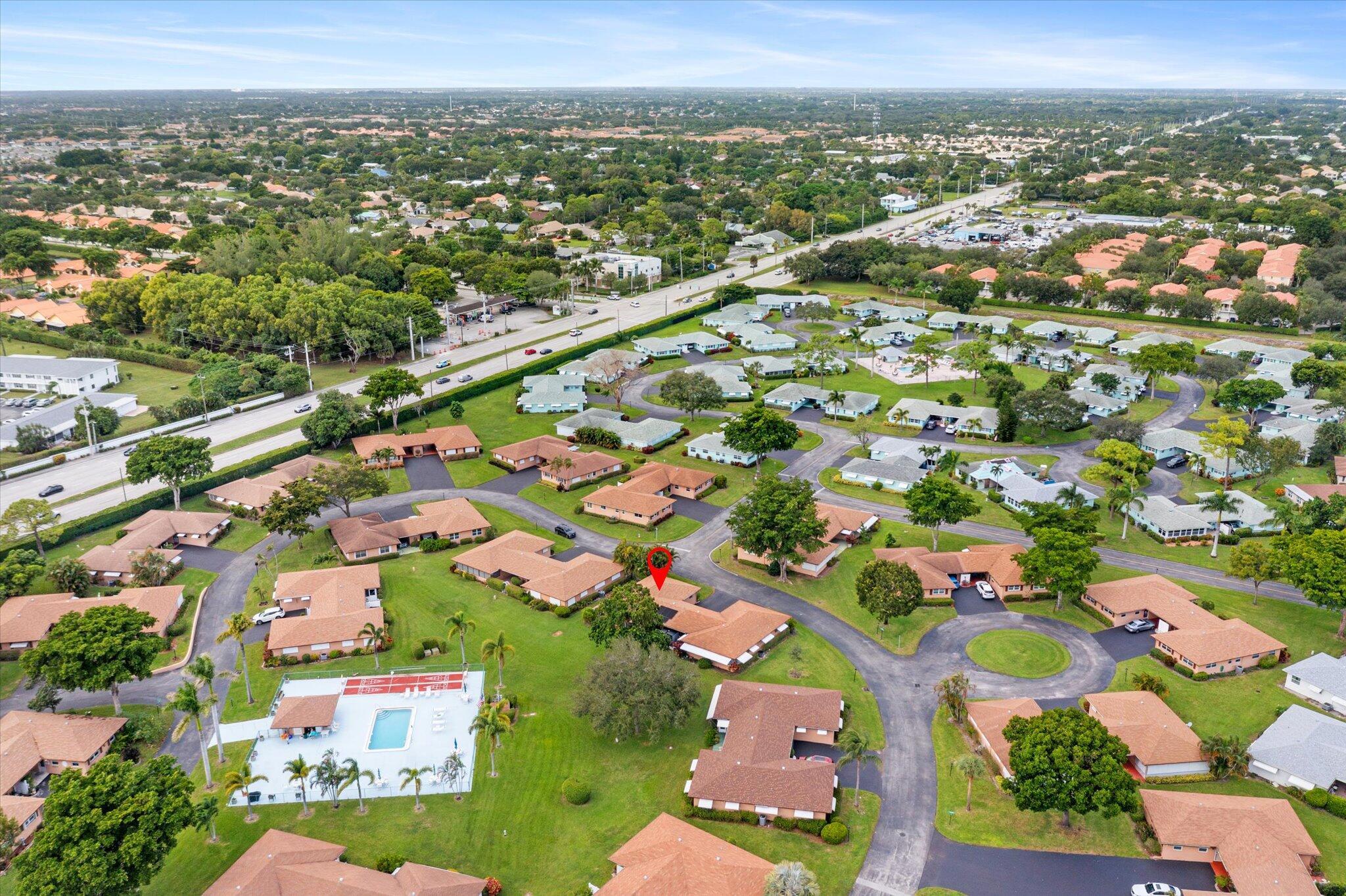 COUNTRY MANORS - Residential